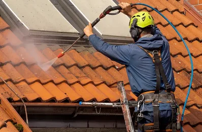 Démoussage et hydrofuge de toiture à Cazaugitat